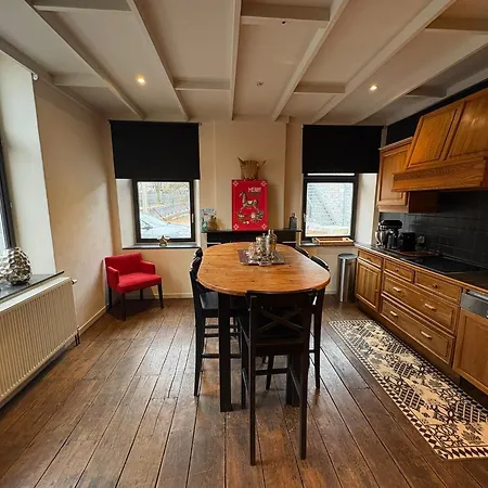 La Tete Dans Les Etoiles * Durbuy