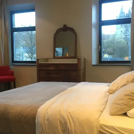 La Tete Dans Les Etoiles * 더뷔